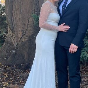 Elegant White wedding Long Sleeve dress